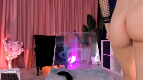 Leya online show from 31, 10, 2025