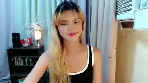 Snapshot of sweetytrannygirlxx chatting on 22, 12, 2024 Megan online show from 22, 12, 2024