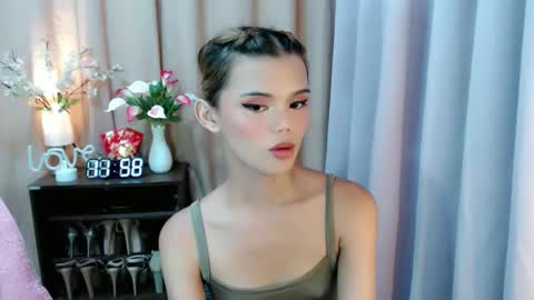 Snapshot of sweetytrannygirlxx chatting on 7, 10, 2025 Megan online show from 7, 10, 2025