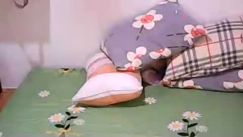 Snapshot of sweetyummygirl chatting on 12, 7, 2026 Sweetyummygirl online show from 12, 7, 2026