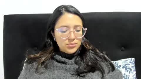 sweetyypeach online show from 30, 12, 2024