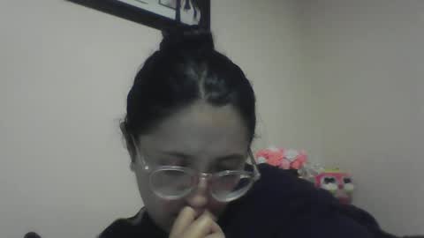 sweetyypeach online show from 22, 1, 2025