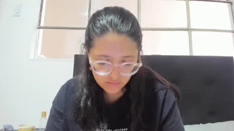 sweetyypeach online show from 31, 1, 2025