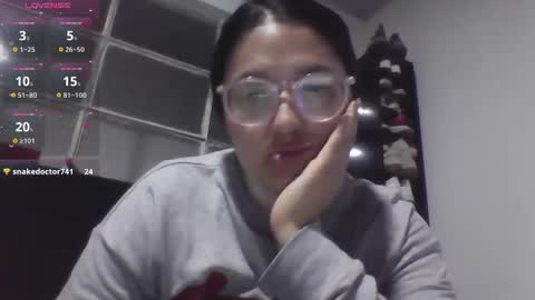 sweetyypeach online show from 15, 9, 2025