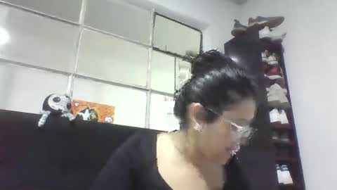 sweetyypeach online show from 17, 11, 2025