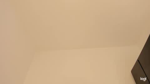 instagram  srta zara1 online show from 11, 2, 2025