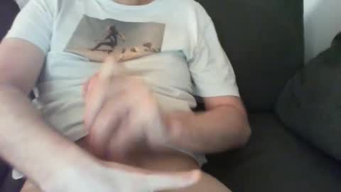 M online show from 10, 4, 2026