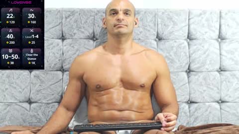 Snapshot of swimmer_summer chatting on 28, 1, 2025 ------- Hi Im Willy follow me do not forget to put the thumb up online show from 28, 1, 2025