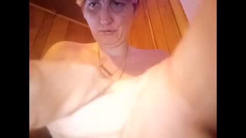 swollenclitneedsdad online show from 13, 4, 2026