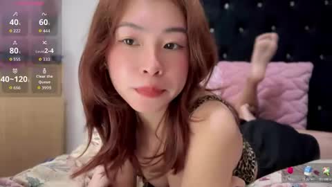 Snapshot of swt_asianholly chatting on 19, 5, 2026 Holly online show from 19, 5, 2026