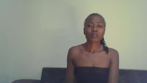 Snapshot of swtebony1 chatting on 29, 12, 2024 ALICIA online show from 29, 12, 2024