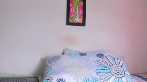 Snapshot of swtt_lilly chatting on 3, 1, 2025 Lilly online show from 3, 1, 2025