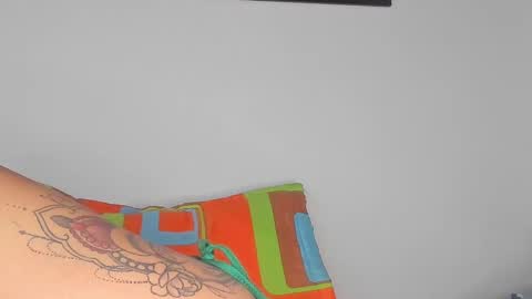 Snapshot of swtt_lilly chatting on 1, 3, 2025 Lilly online show from 1, 3, 2025