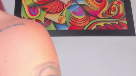 Snapshot of swtt_lilly chatting on 4, 11, 2025 Lilly online show from 4, 11, 2025