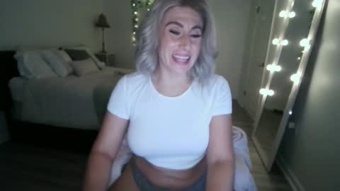 SydneyRyder online show from 1, 1, 2025