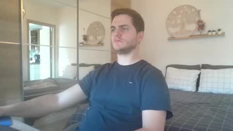 syl092 online show from 3, 2, 2025