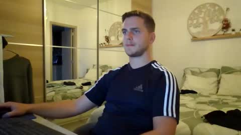 syl092 online show from 24, 9, 2025