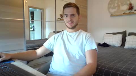 syl092 online show from 4, 10, 2025