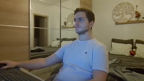 syl092 online show from 5, 11, 2025