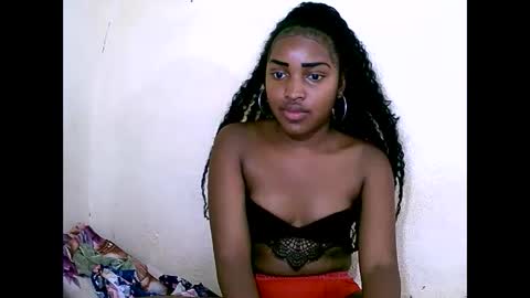 Snapshot of sylviasexy27 chatting on 2, 1, 2025 sylviasexy27 online show from 2, 1, 2025