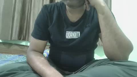 Snapshot of symond_jns chatting on 24, 10, 2025 symond_jns online show from 24, 10, 2025