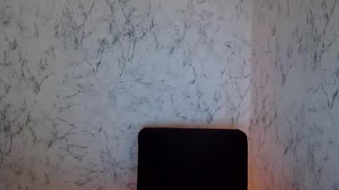 SyrenDixon online show from 1, 12, 2025