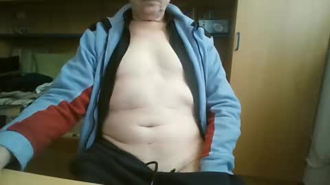 Snapshot of t5519t chatting on 11, 10, 2025 t5519t online show from 11, 10, 2025