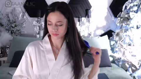 Snapshot of taanni_bc chatting on 24, 1, 2025 TAANNI online show from 24, 1, 2025