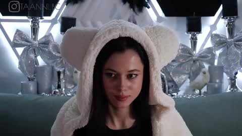Snapshot of taanni_bc chatting on 25, 1, 2025 TAANNI online show from 25, 1, 2025