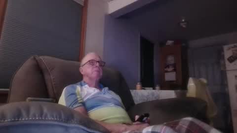 tacrunner66_ online show from 23, 10, 2025