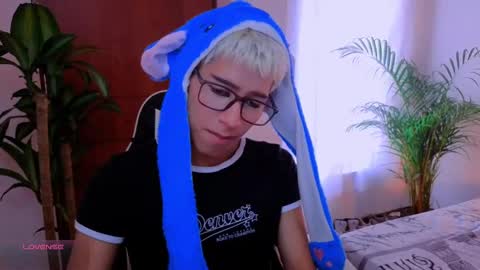 Snapshot of taichi_bluy chatting on 26, 9, 2025 taichi online show from 26, 9, 2025