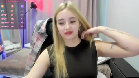 Snapshot of taisia_hot chatting on 19, 4, 2026 Taisia online show from 19, 4, 2026