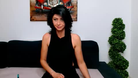 Snapshot of taissa1 chatting on 21, 9, 2025 Taissa1 online show from 21, 9, 2025