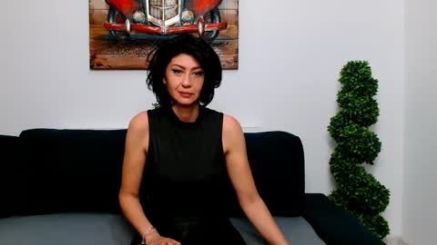 Snapshot of taissa1 chatting on 11, 10, 2025 Taissa1 online show from 11, 10, 2025