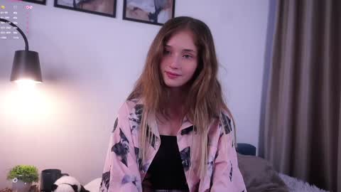 Mia online show from 18, 10, 2025