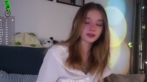 Snapshot of taitehambelton chatting on 5, 2, 2026 Mia online show from 5, 2, 2026