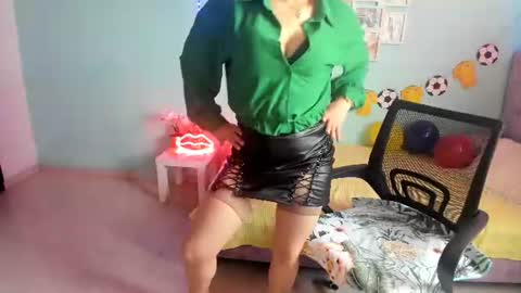 Snapshot of talia_mystic chatting on 18, 6, 2026 Talia mia online show from 18, 6, 2026