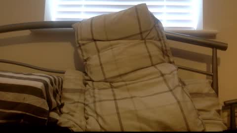 Snapshot of tallandbigboi chatting on 28, 10, 2025 tallandlbigboi online show from 28, 10, 2025