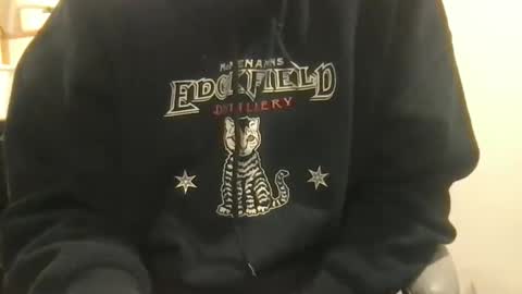 Snapshot of tallguysfbay chatting on 2, 1, 2025 tallguysfbay online show from 2, 1, 2025