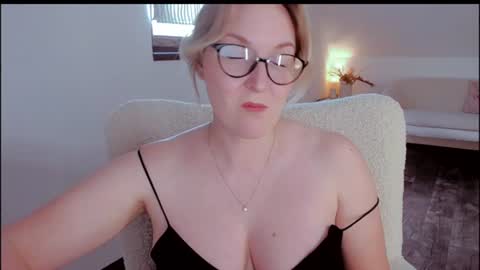 Snapshot of tallinnlove chatting on 16, 6, 2026 tallinnlove online show from 16, 6, 2026