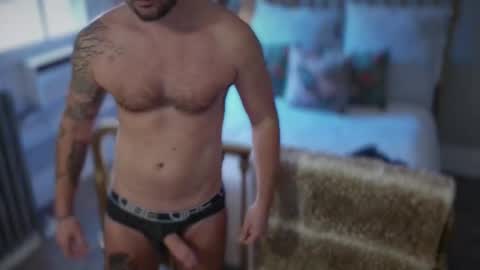 tallslimfit1 online show from 27, 2, 2026