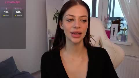 Snapshot of tamagotchi_san chatting on 25, 11, 2025 Daria Promisess online show from 25, 11, 2025