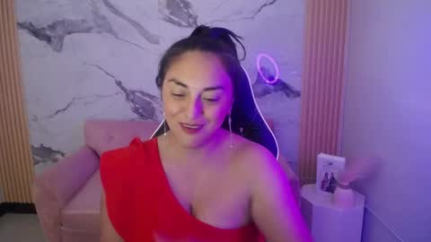 Snapshot of tamara_ch1 chatting on 8, 11, 2025 tamara_ch1 online show from 8, 11, 2025