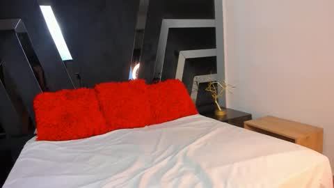 tamara_rico online show from 2, 12, 2025