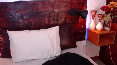    online show from 8, 1, 2025