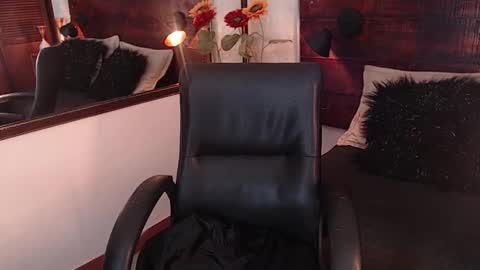    online show from 13, 2, 2025