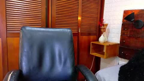    online show from 30, 9, 2025