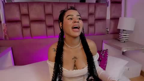 Snapshot of tamararose11 chatting on 11, 10, 2025 Tami online show from 11, 10, 2025