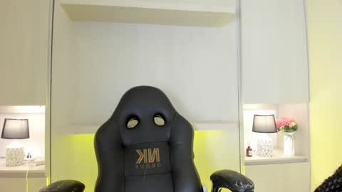 Snapshot of tamarazaki chatting on 7, 1, 2026 Tami online show from 7, 1, 2026