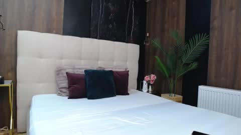 Snapshot of tamia_lou chatting on 27, 10, 2025 Tamia online show from 27, 10, 2025